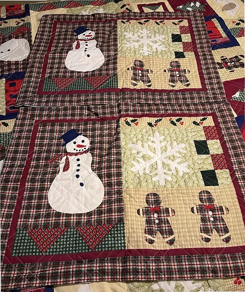 Christmas Bedding Set Full/Queen Quilt With Shams Snowman Gingerbread Man NOS