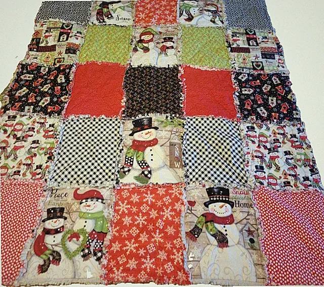 Handmade Snowman Rag Quilt Throw Farmhouse Christmas Holiday Blanket 43 x 48 in